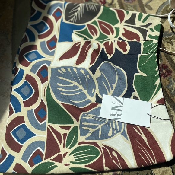 Zara printed skirt - Picture 3 of 3